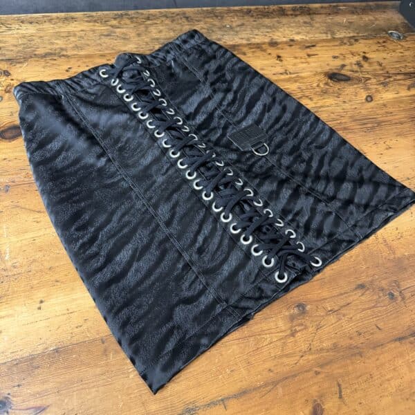 Lace-Up Skirt: Black Tiger – Bild 3