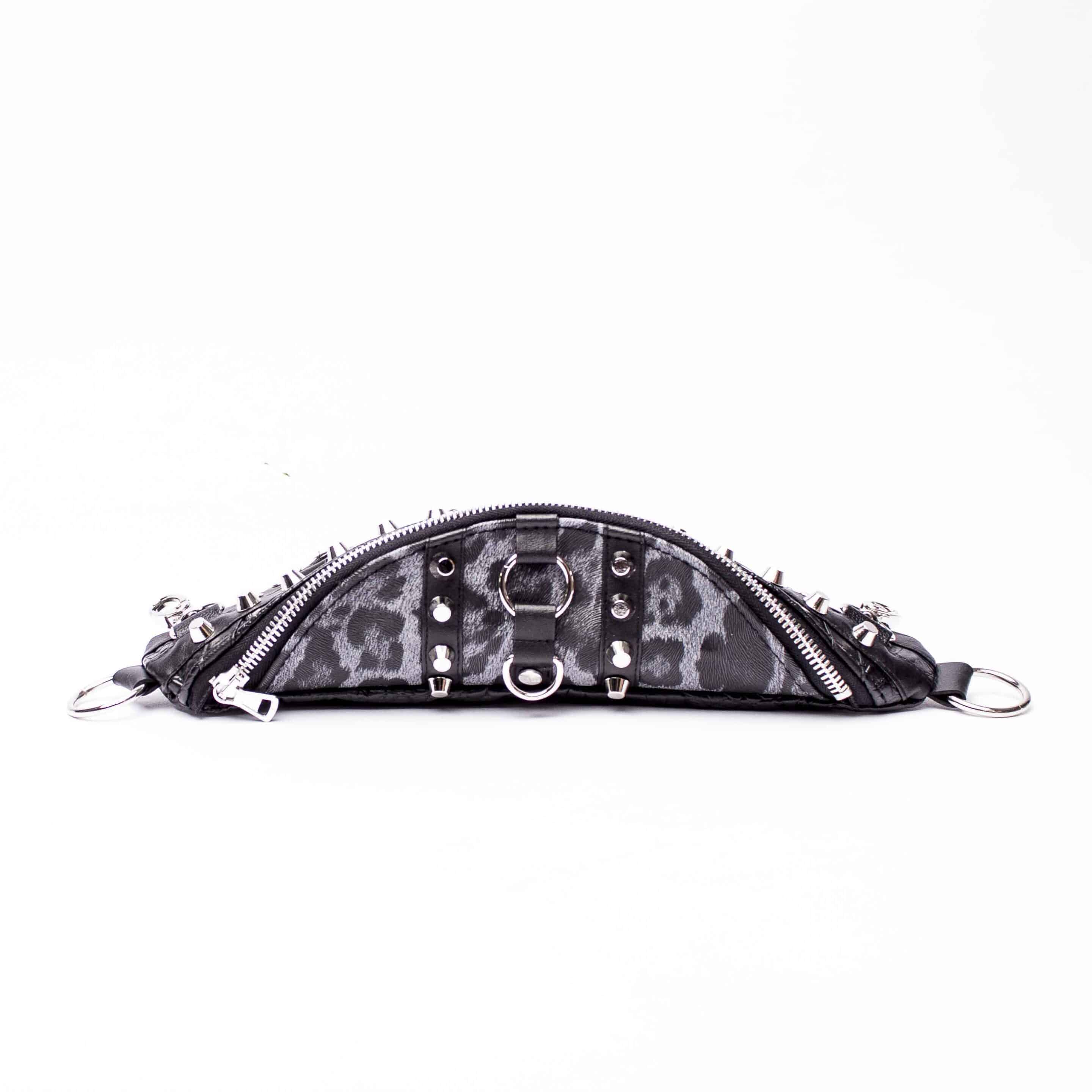 Clip Hipbag: Chained Up – Bild 3