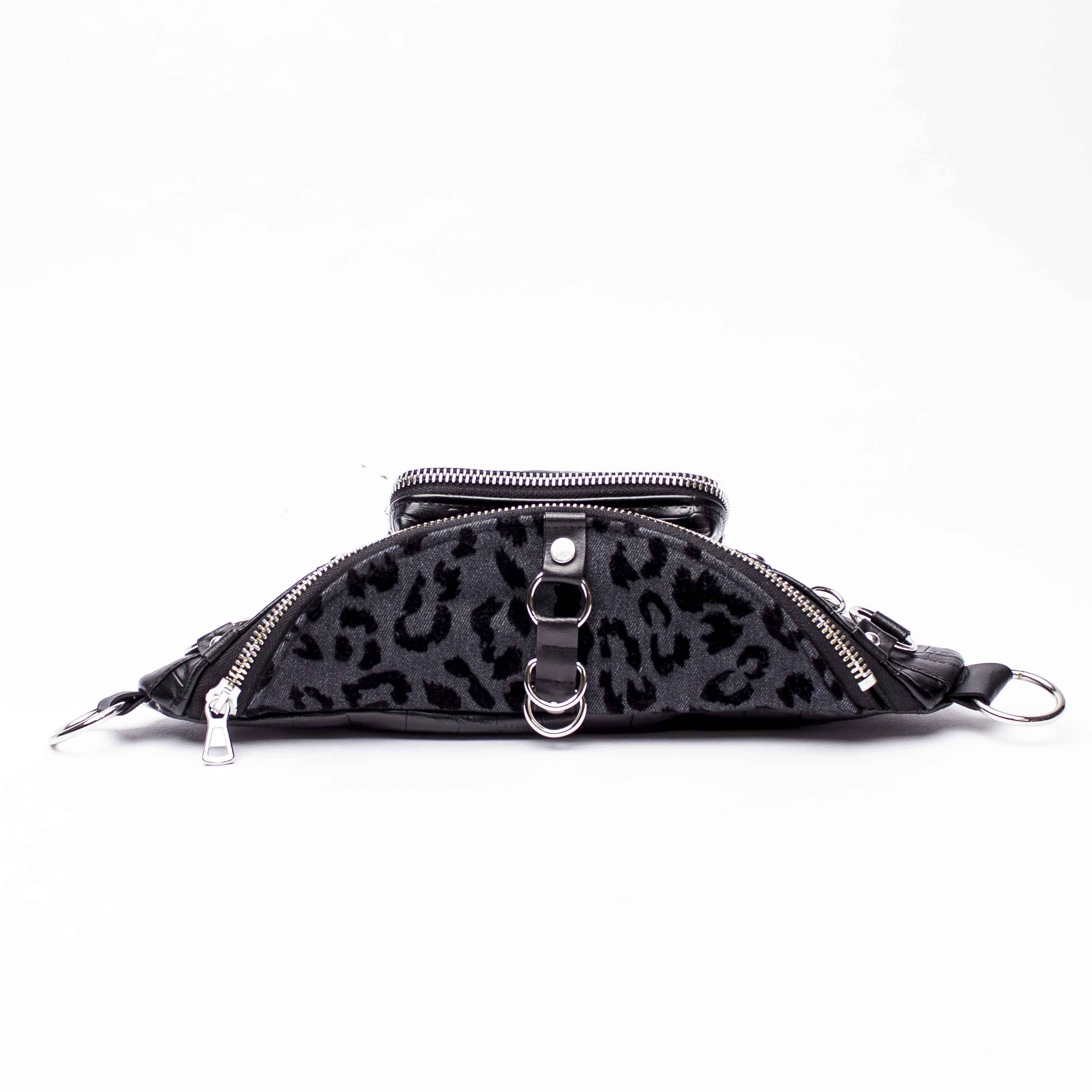 Clip Hipbag:  Chained Desire – Bild 2